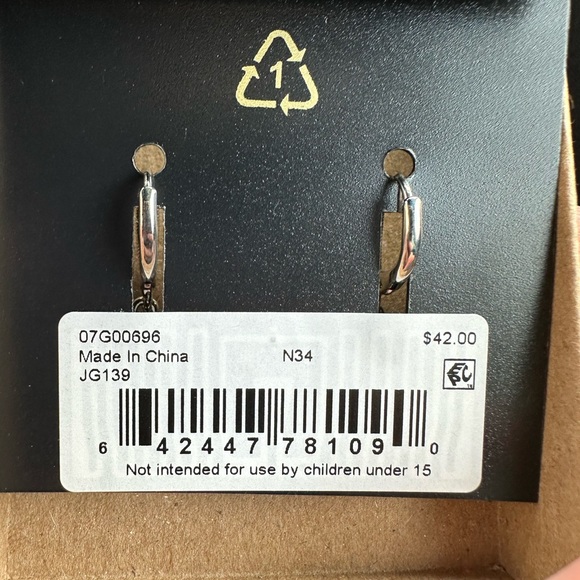 🆕NWT Givenchy Earrings - Picture 4 of 5